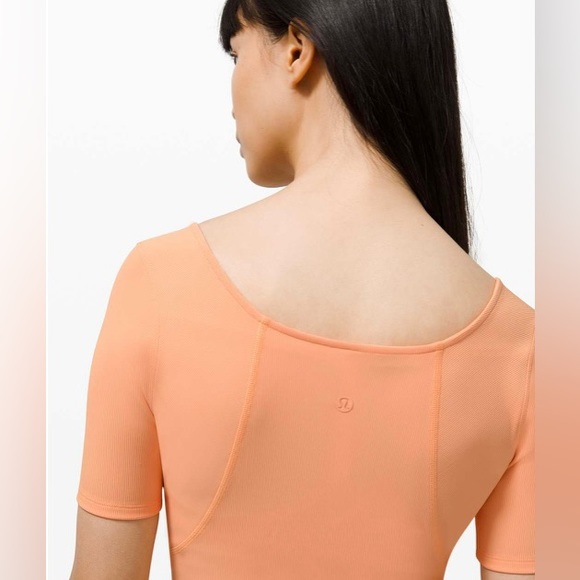 NWT 🍋 Lululemon Ribbed Contoured V-Neck Yoga Short Sleeve - Picture 4 of 8